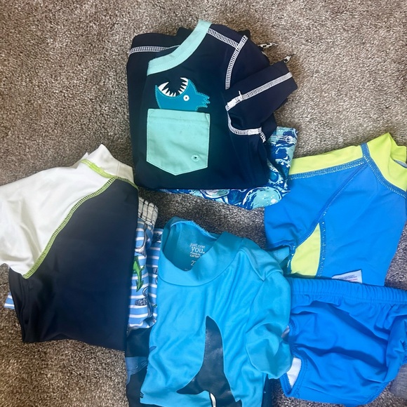 CARTERS Boys toddler Swim Summer rashguard and shorts set Lot 2T GUC - Picture 4 of 7